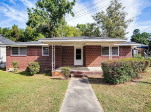 Walk to SC State University & Claflin: Cozy Home