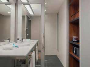 Sky Loft Hotel Kyiv by Rixwel