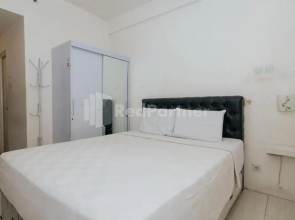 RedLiving Apartemen Skylounge Tamansari Vanez Room