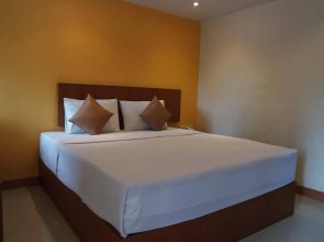 Twin Palms Resort