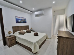 Apartment 5 Ashville Court