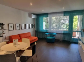 Bissone Apartment