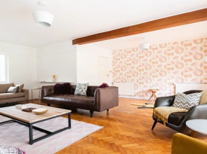 The Headington Escape - Bright 6BDR Country Home with Garden & Parking