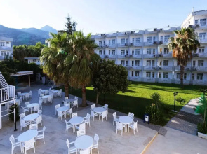 Marinez Hotel