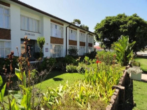 Jamaed Court Self-Catering Apartments