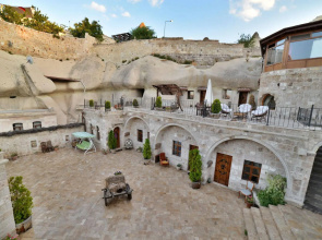 Grand Cave Suites