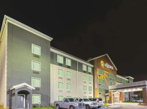 La Quinta Inn & Suites by Wyndham Austin Round Rock