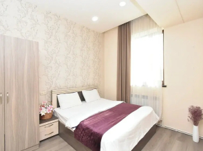 2 bedroom apartment on Teryan street