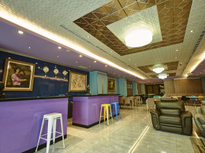 Lily Hotel
