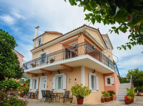 Dimitra Apartments & Studios