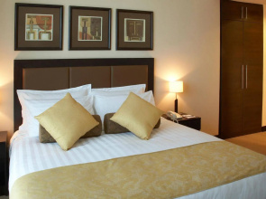 Al Manzel Hotel Apartments