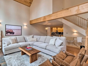 2 Mi to Dtwn: Leadville Haven w/ 2 Furnished Decks