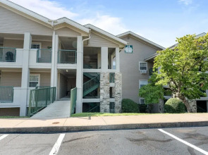 Carefree Getaways 2 Bedroom Condo by RedAwning