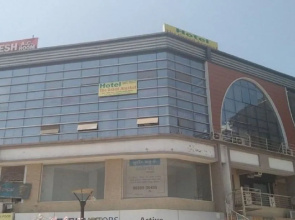 Hotel The Grand Aryakul