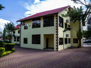 Brubru Lodge
