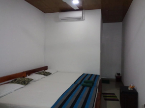 Thenuja Guest