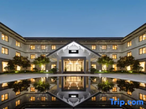 Ningbo Jianjie Meditation House (Fenghua Xikou Scenic Spot Buddhist Academy Store)
