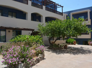 Eleni Beach Apartment
