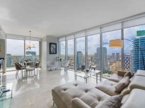 Wonderful 2 Condo at Icon Brickell WPool