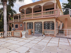 Chateau's Tranquil Apartments