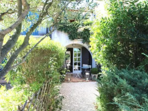 Saint-Tropez walking distance, sea view house