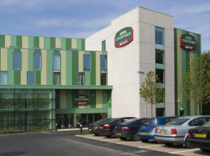 Courtyard by Marriott London Gatwick Airport