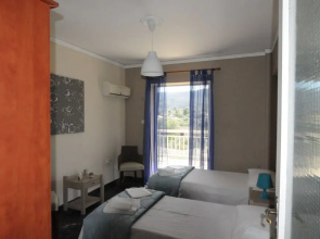Kinetta Apartments