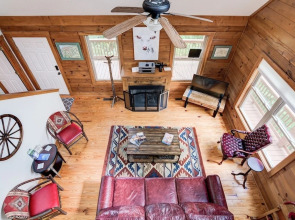 Candyland Cabin - 3 Br cabin