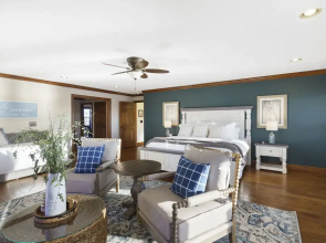Table Rock Manor at Whitefish Bay