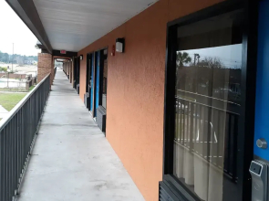 Super Value Inn
