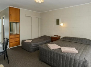 The Magpie- Hawkes Bay Motel