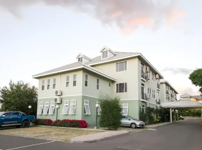 1-bed Smart Access Condo Near Bob Marley Museum