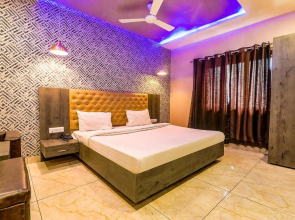 FabHotel Rudra Inn & Cafe I