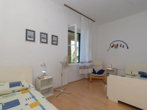 Nice Home in Trpanj With Wifi and 3 Bedrooms