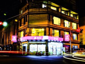 SUAO Backpackers