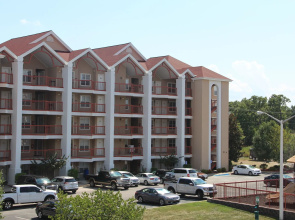 Grand Crowne Resort