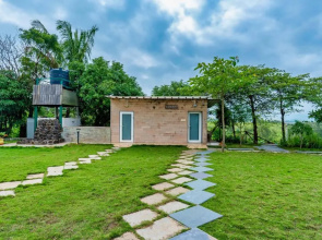 SaffronStays le Soil, Igatpuri - Pet-Friendly Villa with Viewing Deck for Panoramic Views