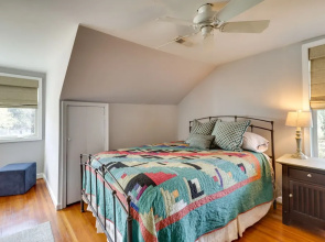 Hidden Charlottesville Home: 4 Mi to Downtown!