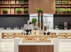 Отель DoubleTree by Hilton Dubai Al Jadaf