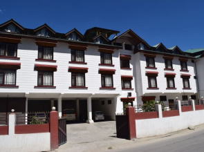 Hotel D'Zojila - Kargil