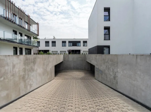 Mateckiego Apartment by Renters