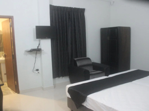 Tsuyoshi Residencies