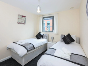 Skyline City Centre Luxury Apartment