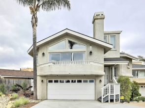 Ideally Located Ocean Escape Near Beach & Wineries