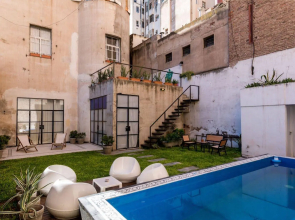 Sacha Mistol Art Hotel