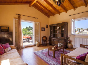 Garitsa De Lux