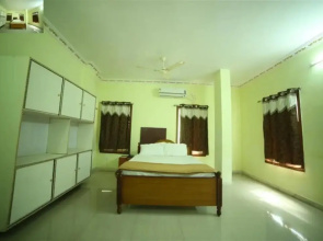 Hotel Ghantas Inn