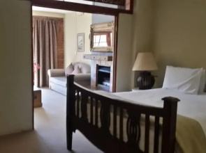 The Bend Country House