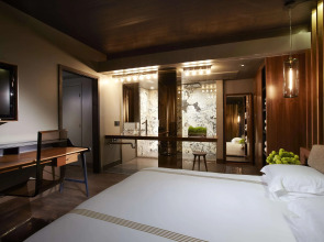 The Hollywood Roosevelt