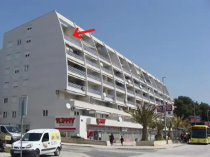 Split on the beach, 2 floors & wide terrace